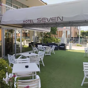 Otel Seven