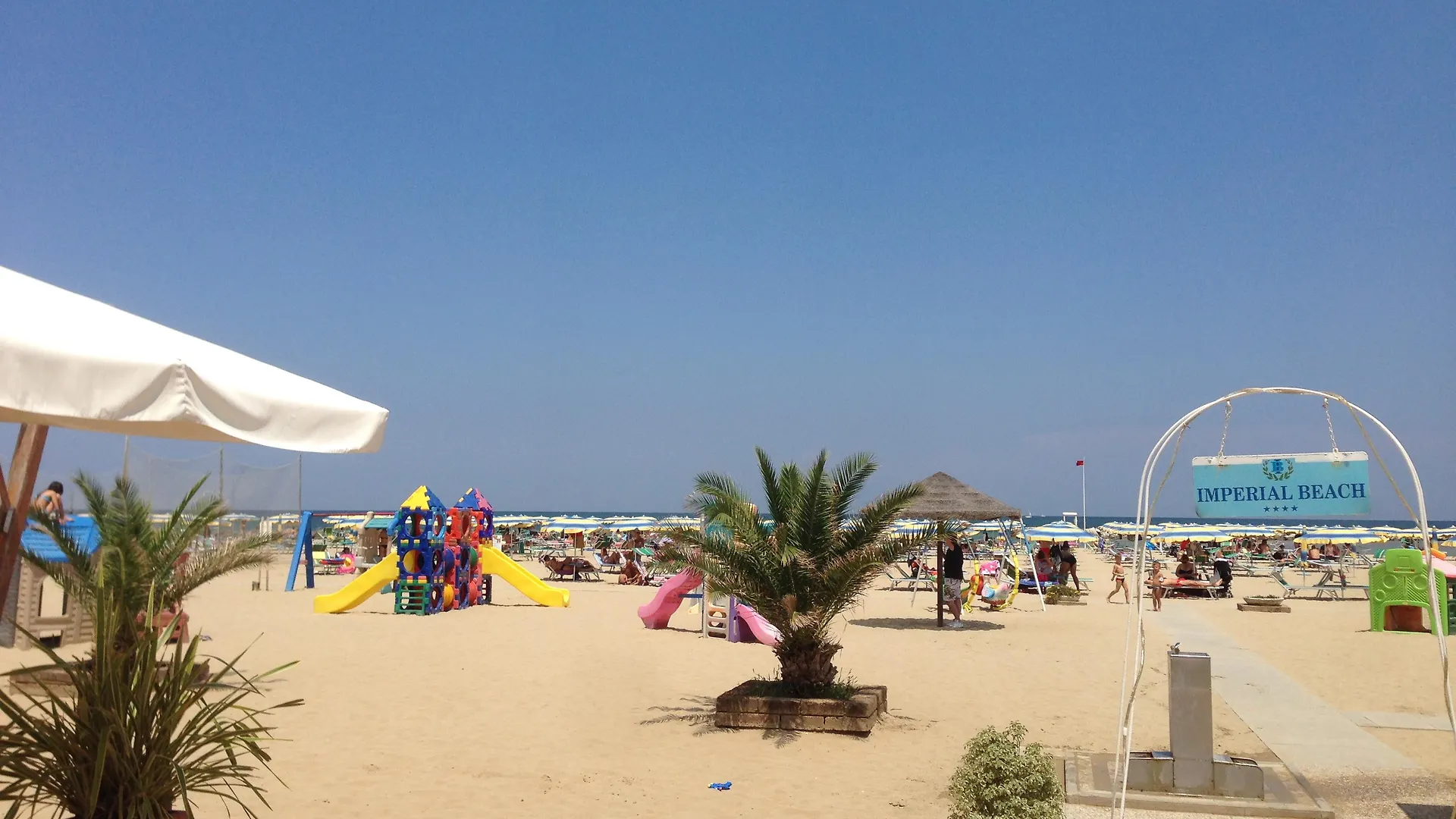 Hotel Imperial Beach - Dada Hotels Rimini 4*,