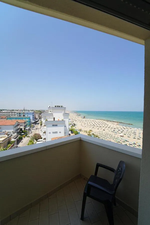 Hotel Imperial Beach - Dada Hotels Rimini 4*,