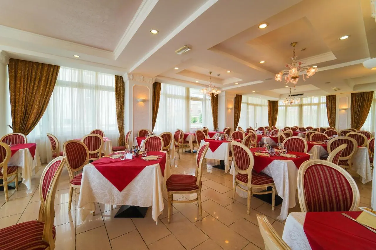 Hotel Imperial Beach - Dada Hotels Rimini İtalya